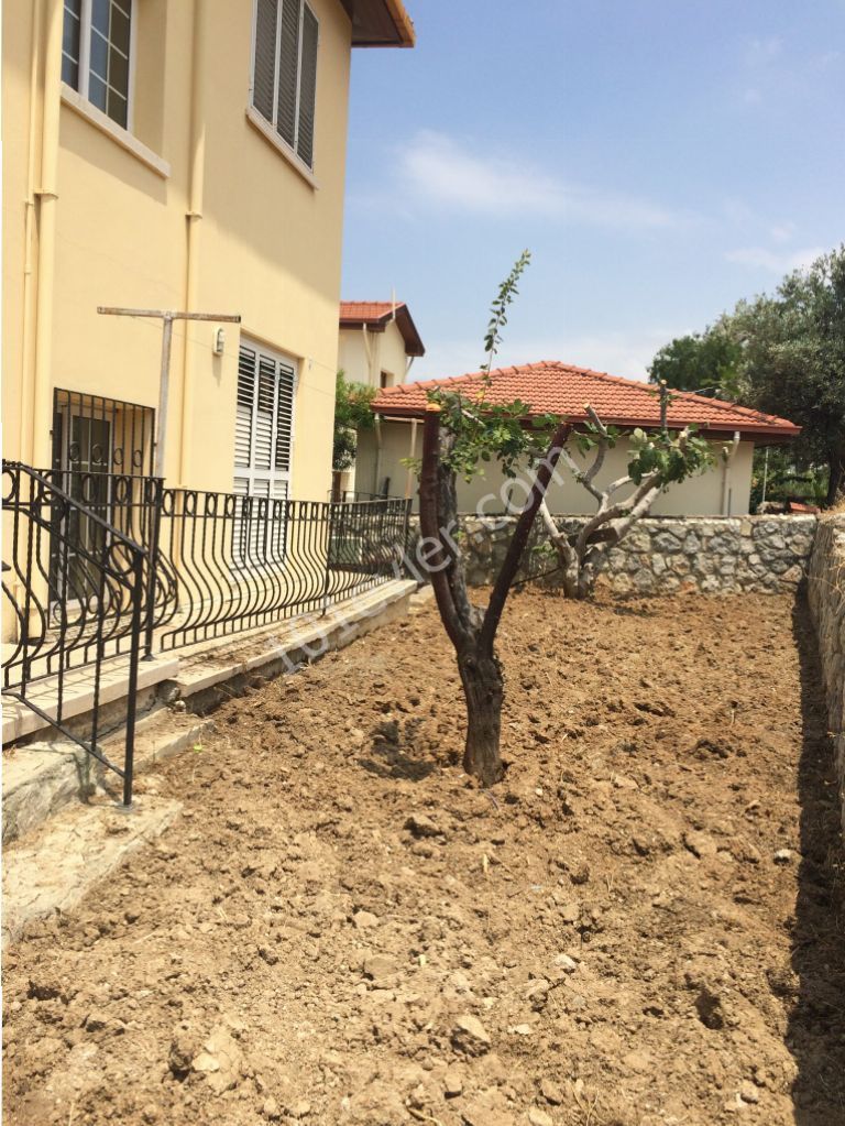 5 Yatak Odalı Eşyalı Havuzlu Ebeveyn Banyolu  Villa Sahibinden Kiralık - Komple Tadilat Yapıldı!