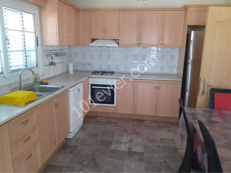 5 Yatak Odalı Eşyalı Havuzlu Ebeveyn Banyolu  Villa Sahibinden Kiralık - Komple Tadilat Yapıldı!