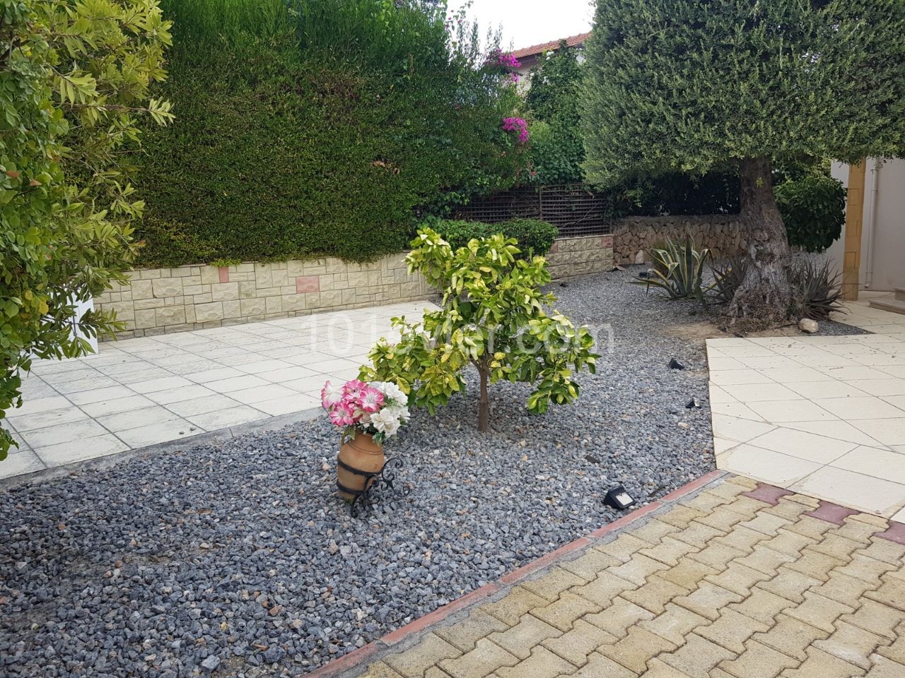 4+1 villa with pool for rent in Ozanköy ** 