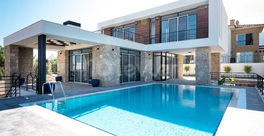 3+1 220m2 modern villa for sale in Girne Esentepe ** 