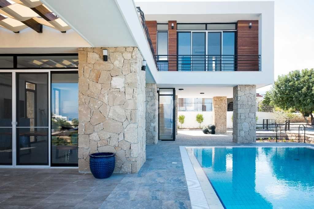 3+1 220m2 modern villa for sale in Girne Esentepe ** 