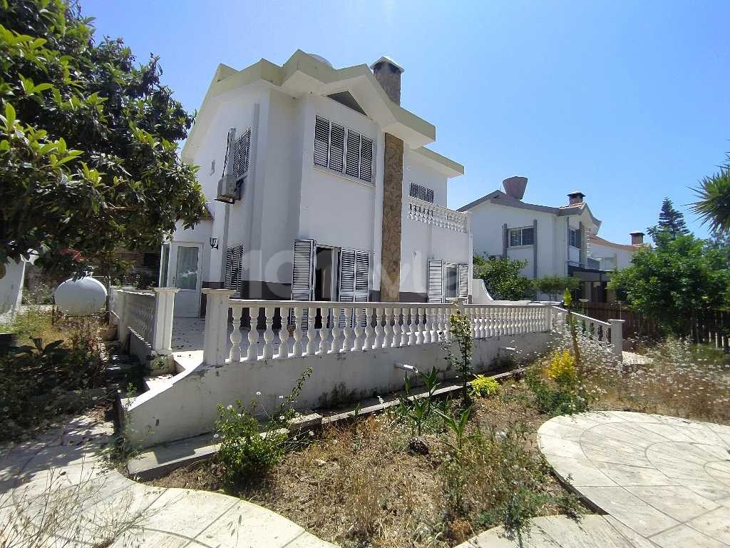 3 + 1 villa shares on the site for sale in Kyrenia ozankoy ** 