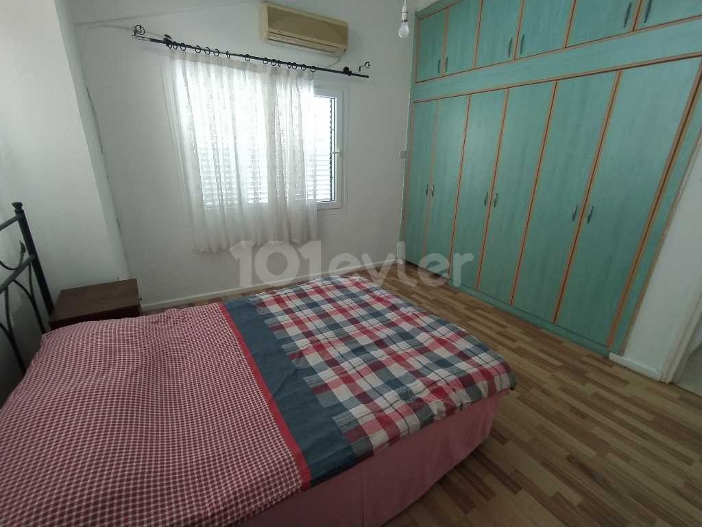 Girne ozanköy de satılık site içerisinde 3+1 villa hisseli