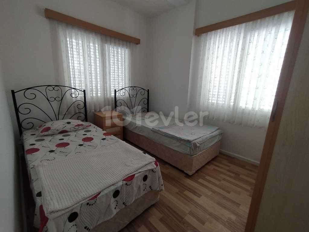 Girne ozanköy de satılık site içerisinde 3+1 villa hisseli