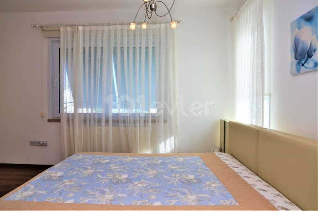 Girne Çatalköy de yıllık kiralık villa denize 200mt mesafede 4+1 havuzlu villa ( Aileye verilecektir)