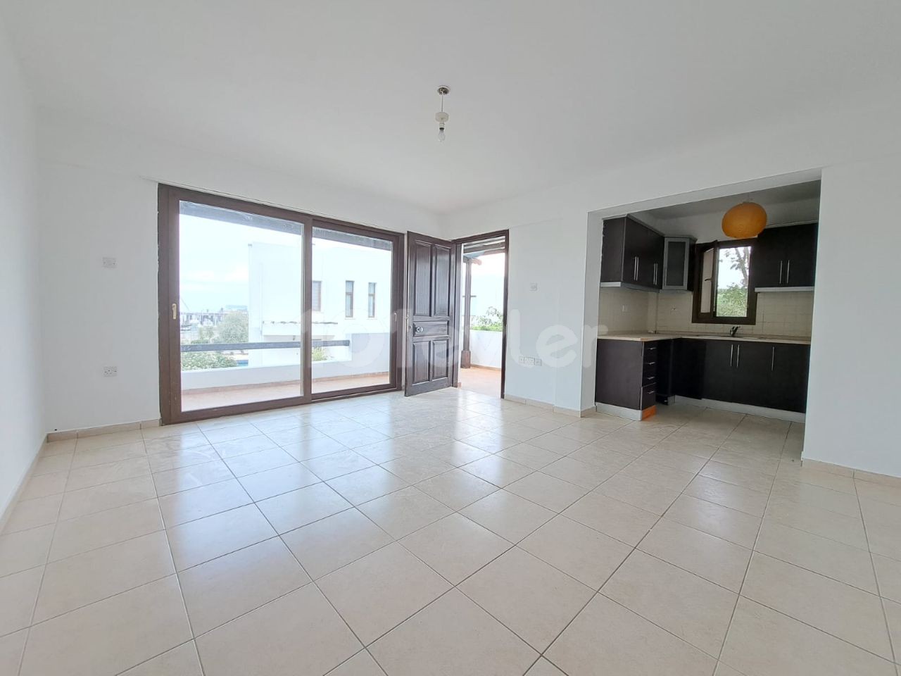 Flat For Sale in Yeşiltepe, Kyrenia