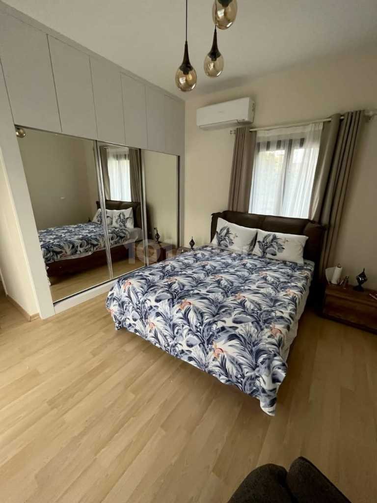 Girne Bellapais te satilik 4+1  havuzlu villa 