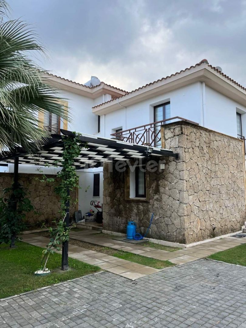 4+1 Villa for Sale in Bellapais, Kyrenia