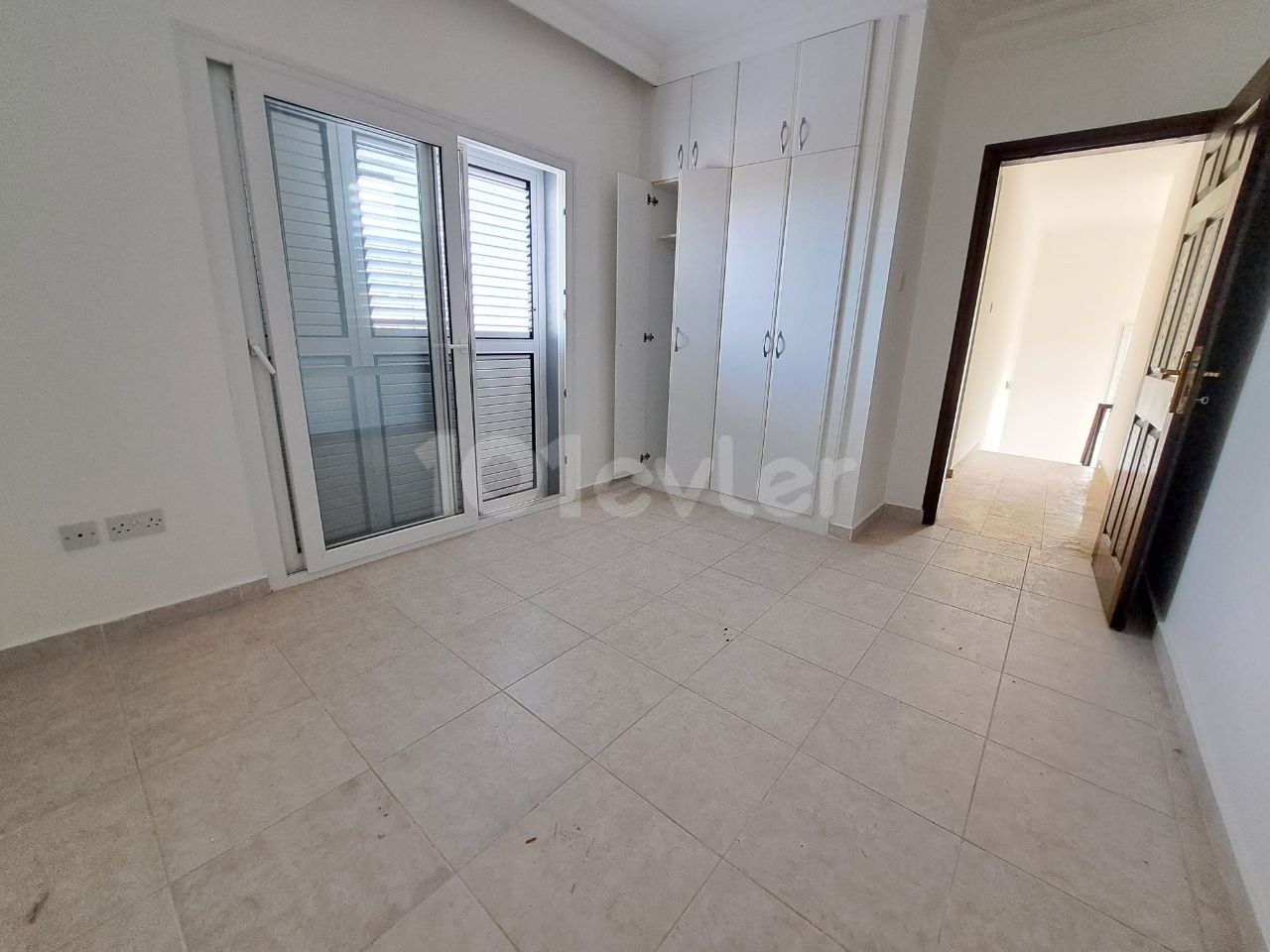 Corner 3+1 Villa for sale in the area of Girne Eleksus Hotel. 