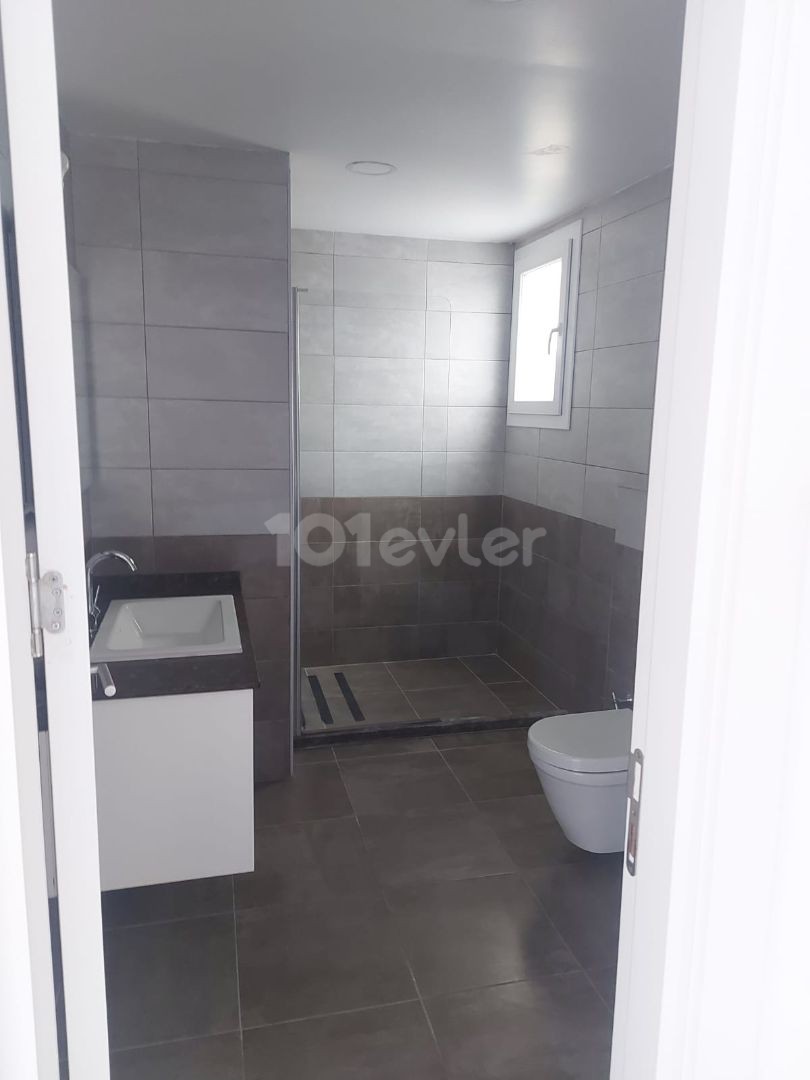 Girne merkezde satılık penthouse 3+1 170m2