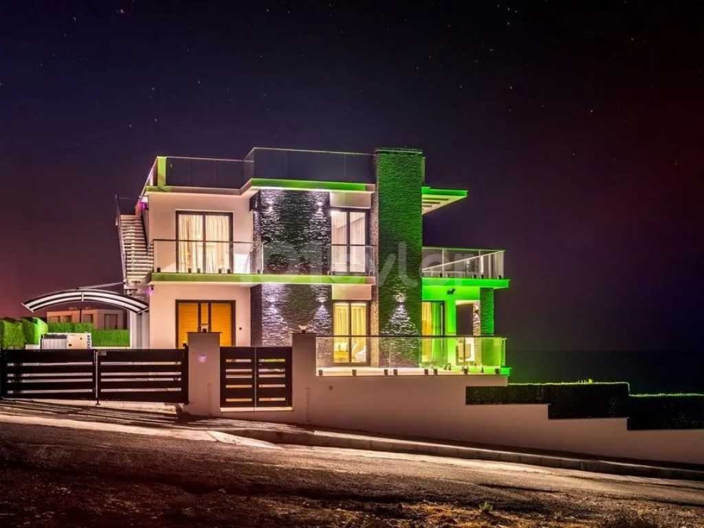 Girne Karşıyaka da denize 50mt uzaklıkta satılık lux villa