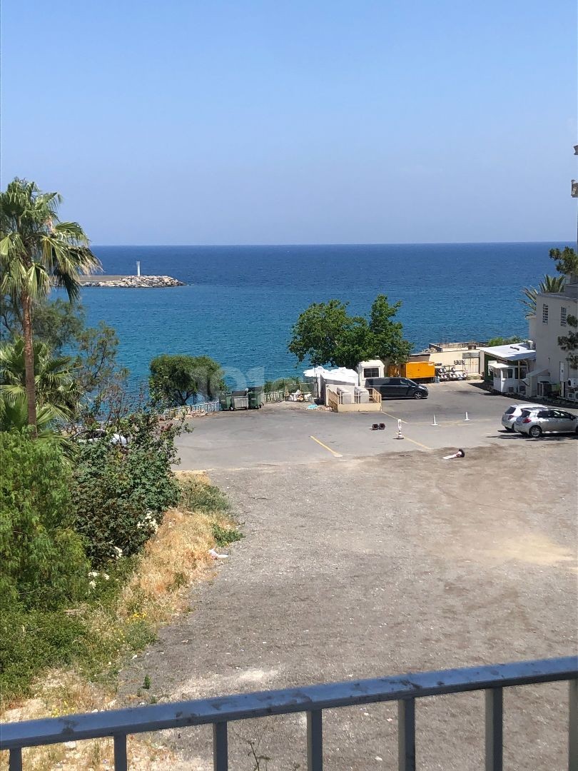 FOR SALE FROM THE OWNER Kyrenia 2+1 with Sea View in the center ** 