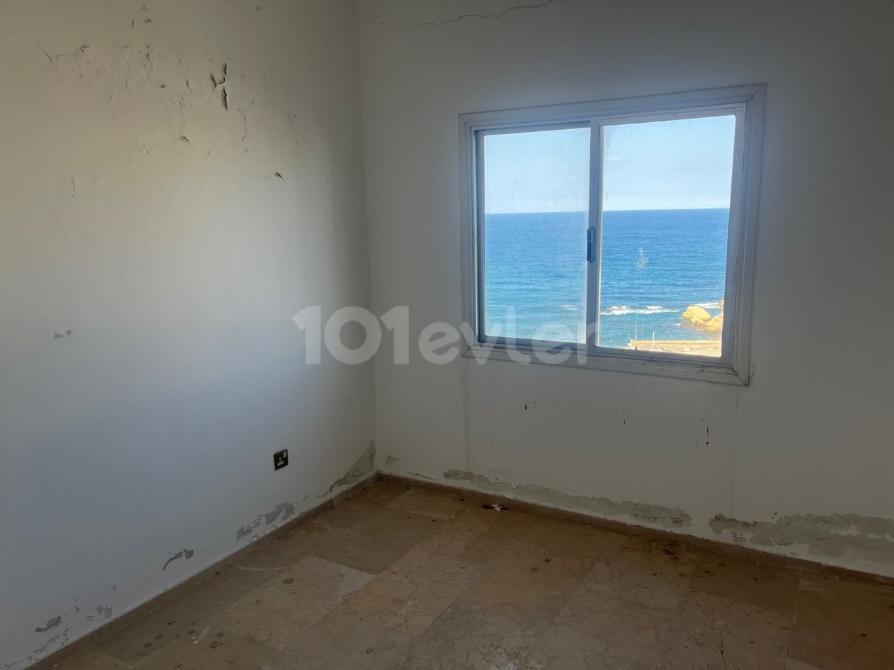 FOR SALE IN SAHIBINDEN - 250 M2 PENTHOUSE WITH SEA VIEW ** 