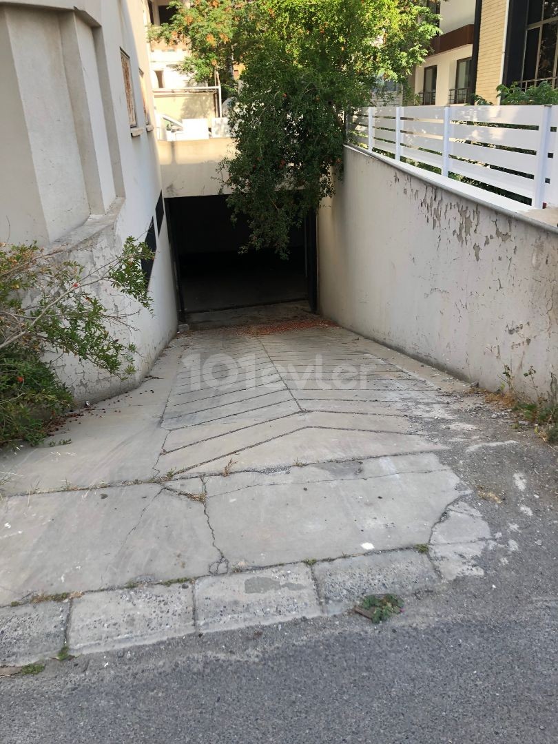 Warehouse in the Center of Nicosia for Sale from the Owner ** 
