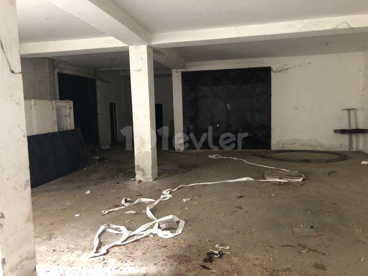 Warehouse in the Center of Nicosia for Sale from the Owner ** 