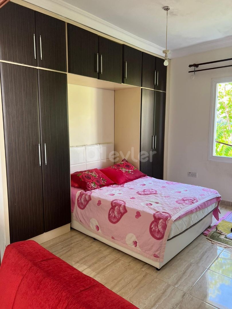 GİRNE MERKEZ SATILIK FULL EŞYALI 1+1 DAİRE