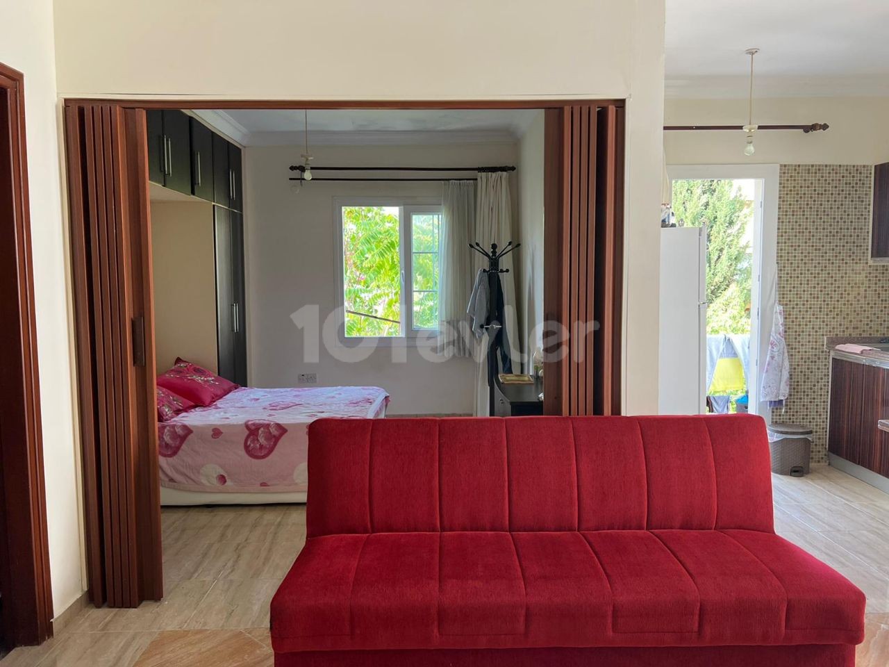 GİRNE MERKEZ SATILIK FULL EŞYALI 1+1 DAİRE