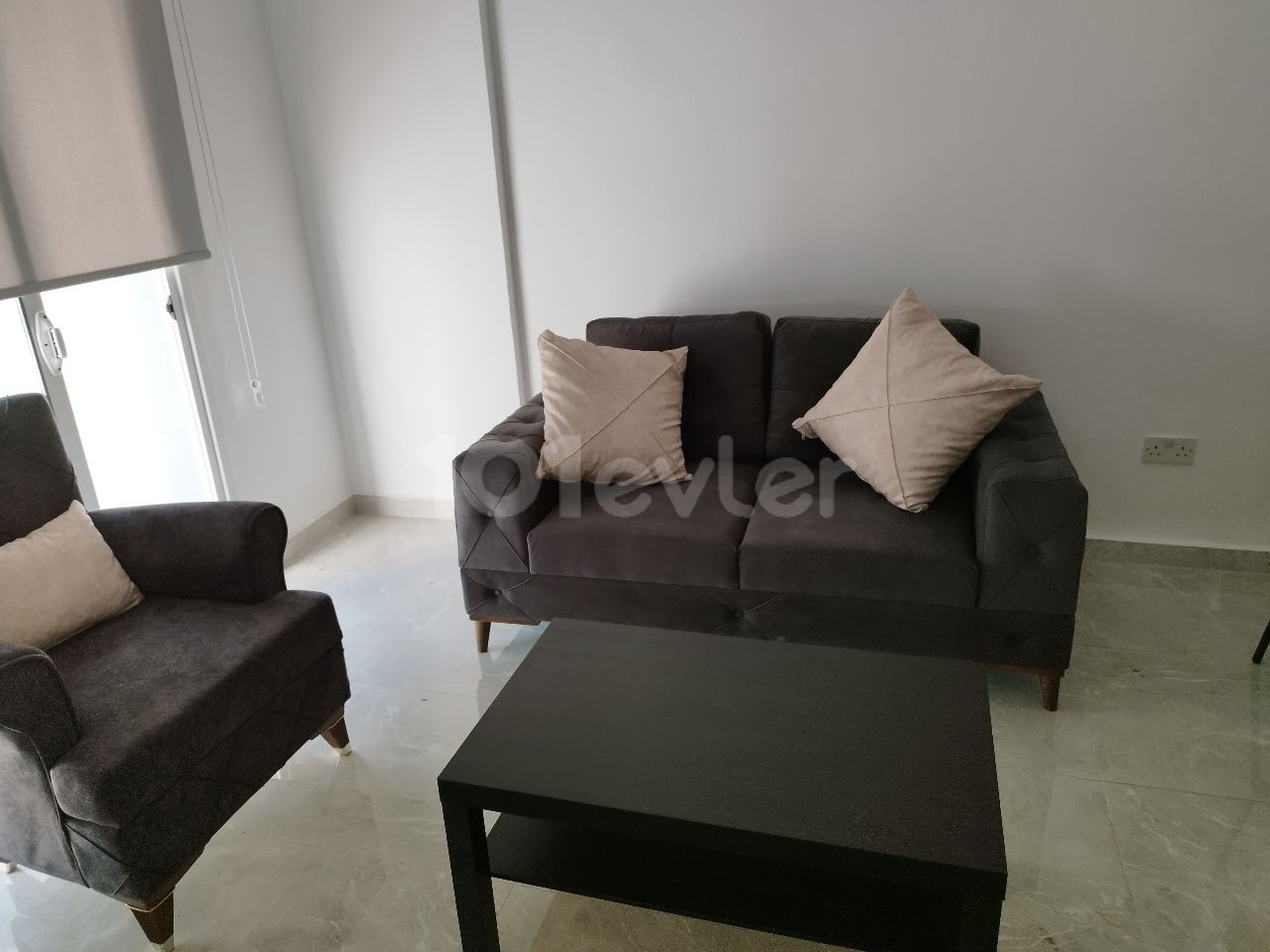 KYRENIA CENTRAL RENTAL 2 + 1 APARTMENT FULLY FURNISHED NEWLY RENOVATED (ITEMS ARE ZERO) ** 