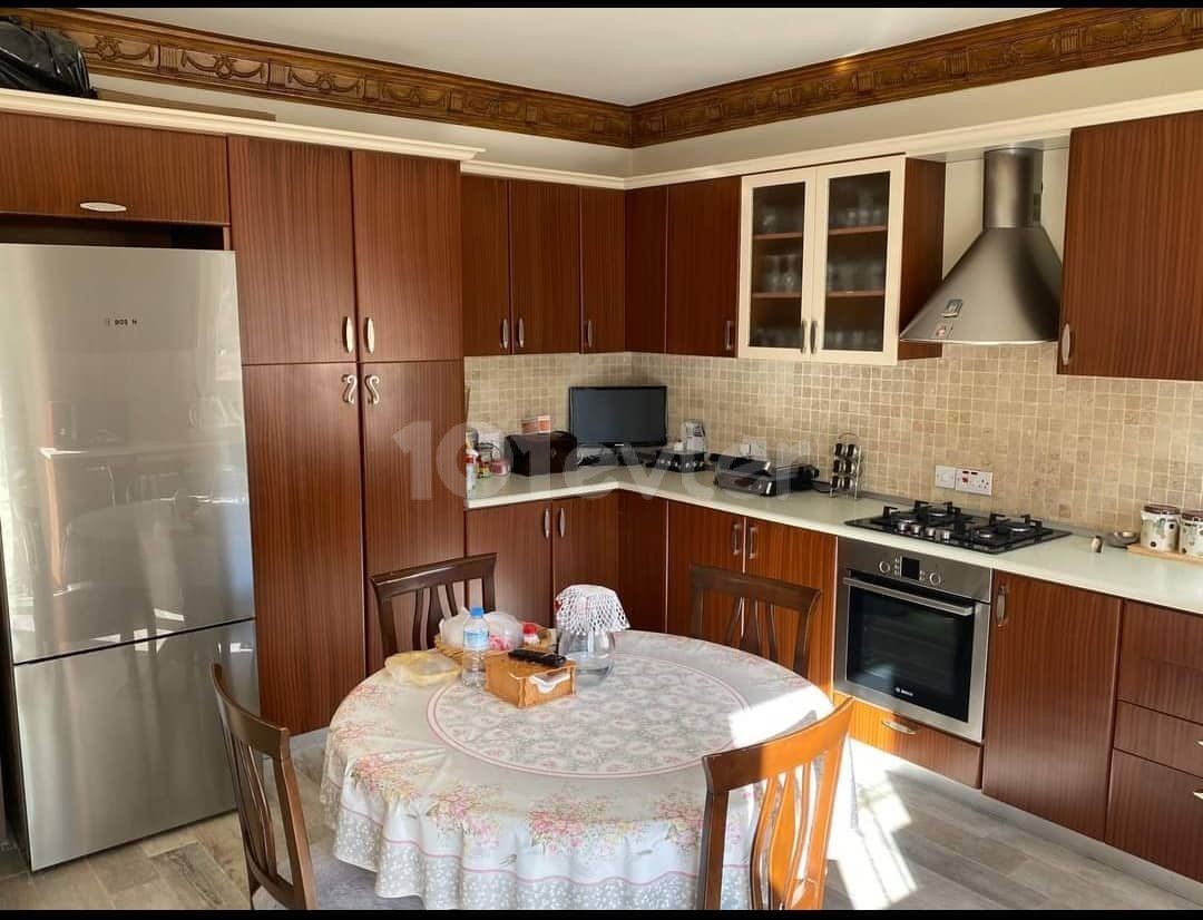 GIRNE ALSANCAK FULL + VOLL MÖBLIERTE VILLA ZUM VERKAUF MIT PRIVATEM POOL ** 