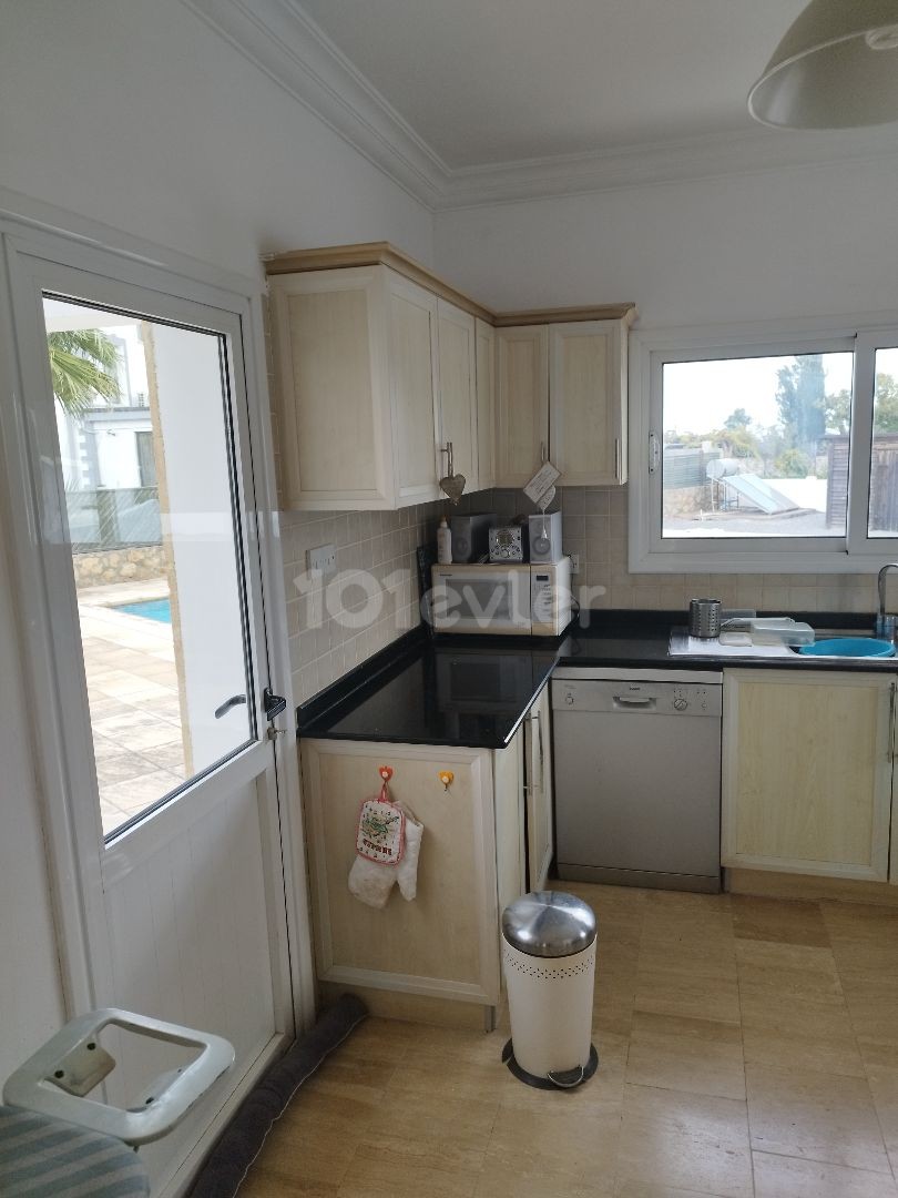 Villa For Sale in Karşıyaka, Kyrenia