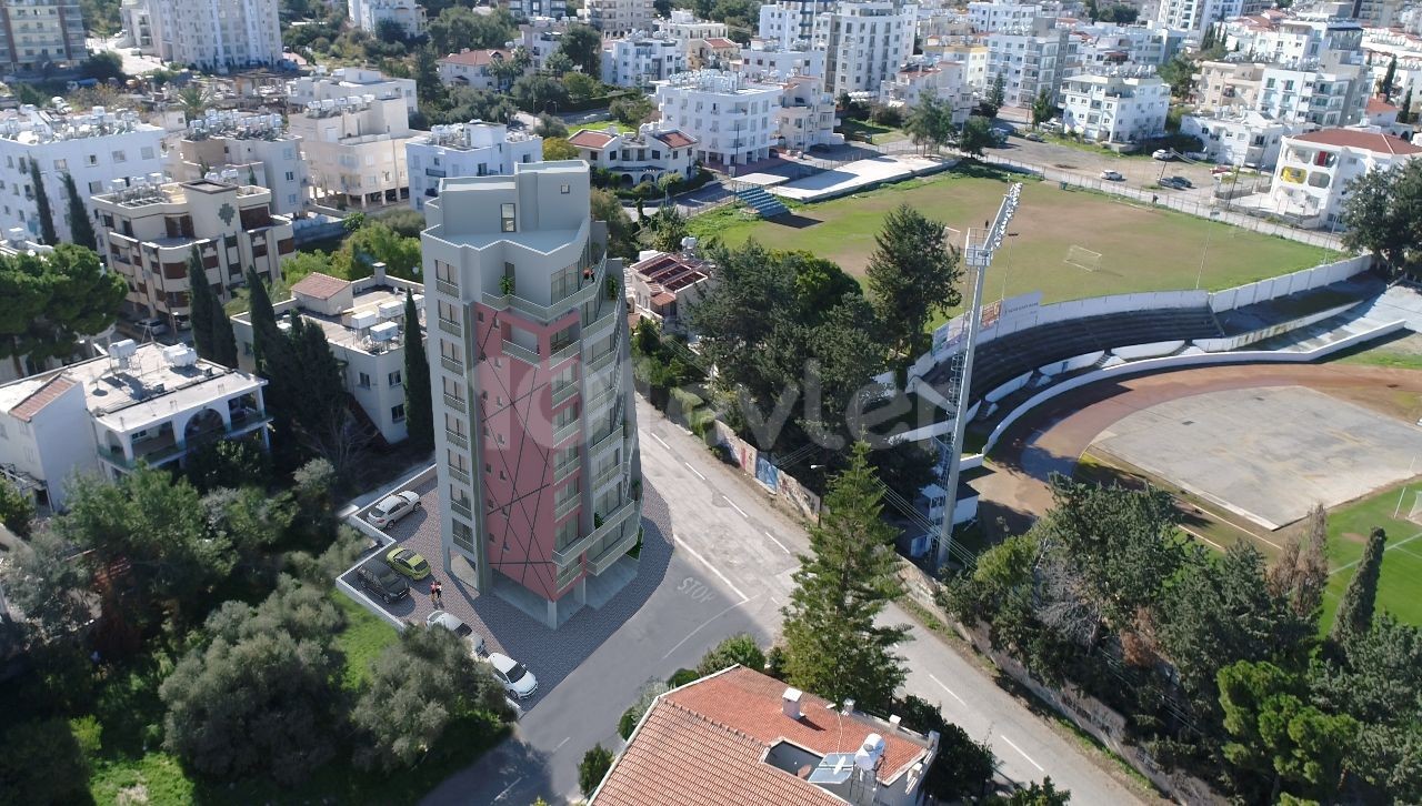 Das Zentrum von Kyrenia liegt im Herzen der Stadt, aber abseits des Trubels der Stadt. Die 2+1-Wohnung ist bezugsfertig