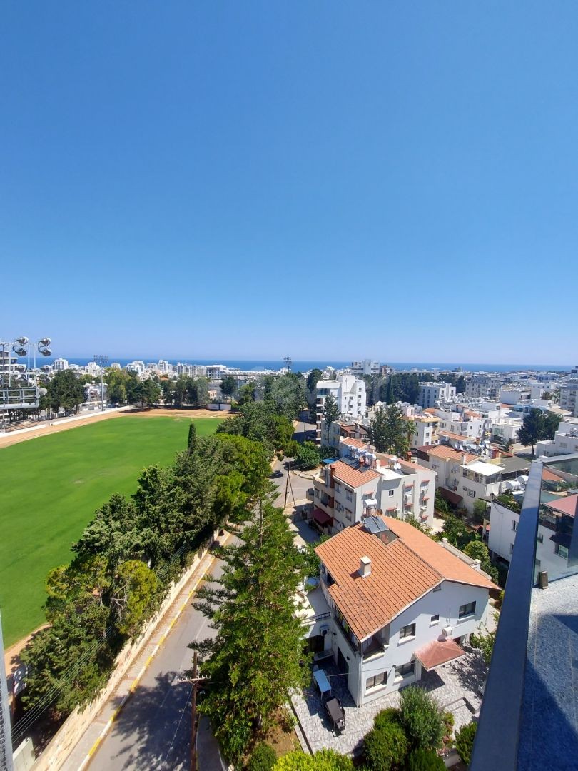 2+1 Penthouse im Zentrum von Kyrenia, im Herzen der Stadt, aber abseits der Massen der Stadt, bezugsfertig