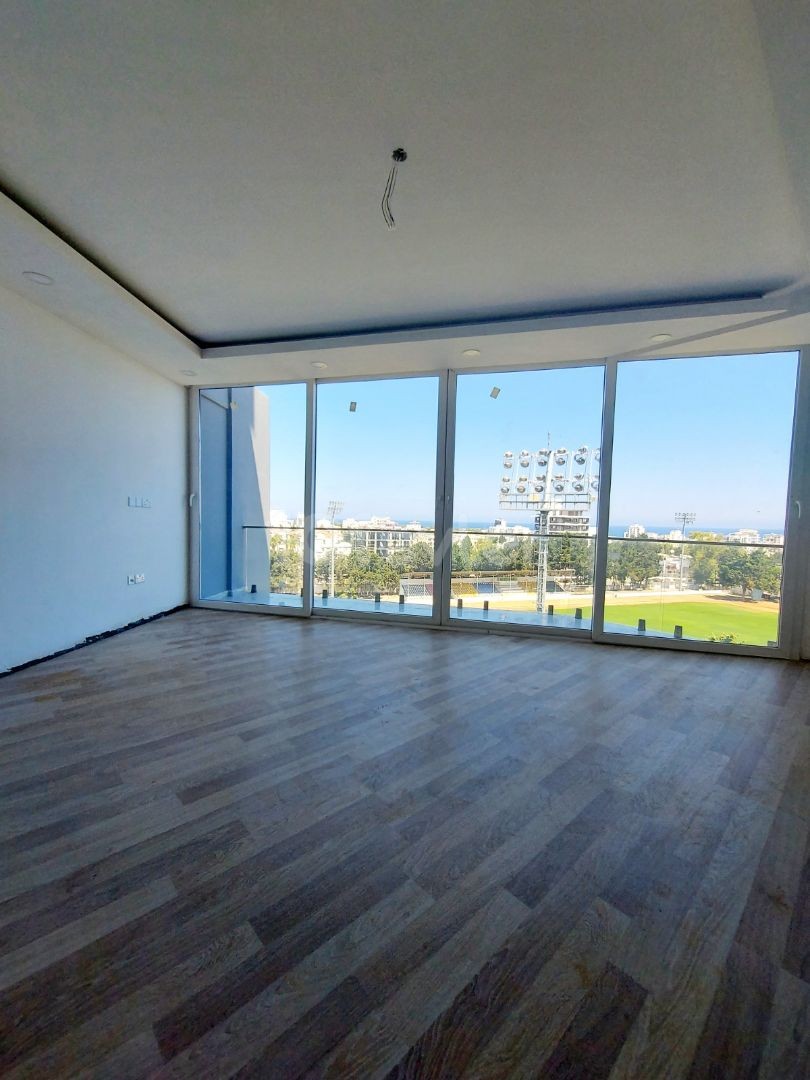 2+1 Penthouse im Zentrum von Kyrenia, im Herzen der Stadt, aber abseits der Massen der Stadt, bezugsfertig