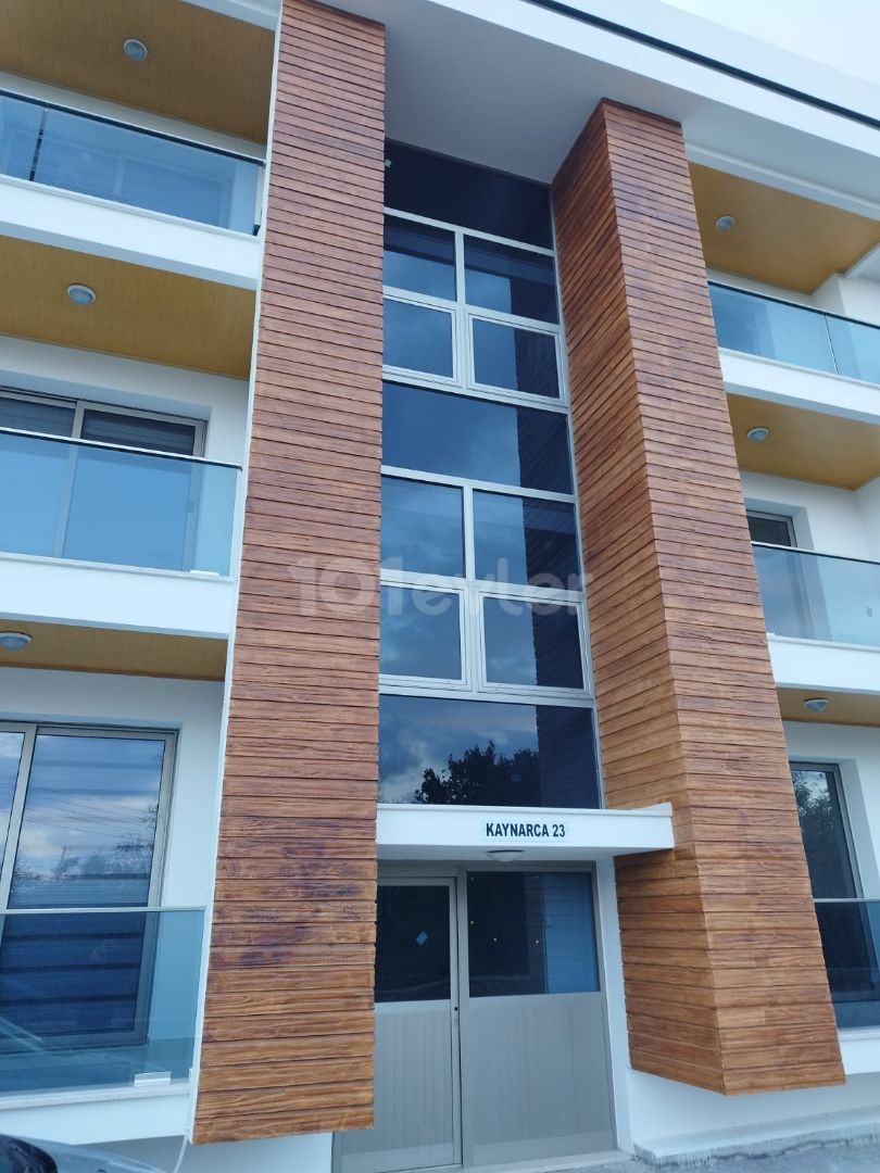 LAPTA kiralık 2+1 DAİRE yeni bitmiş bina EŞYASIZ