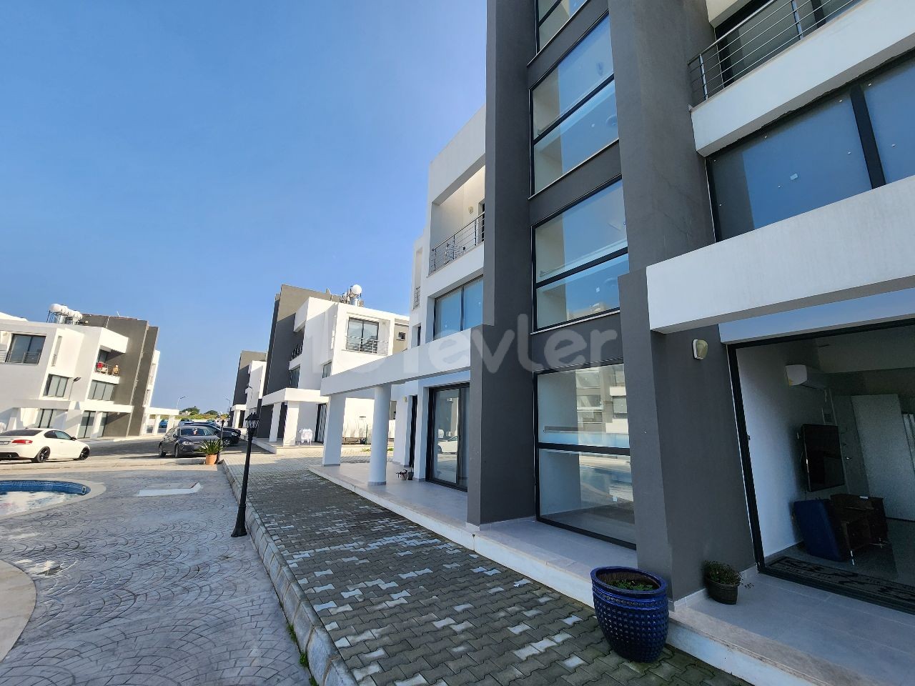 Flat To Rent in Karaoğlanoğlu, Kyrenia