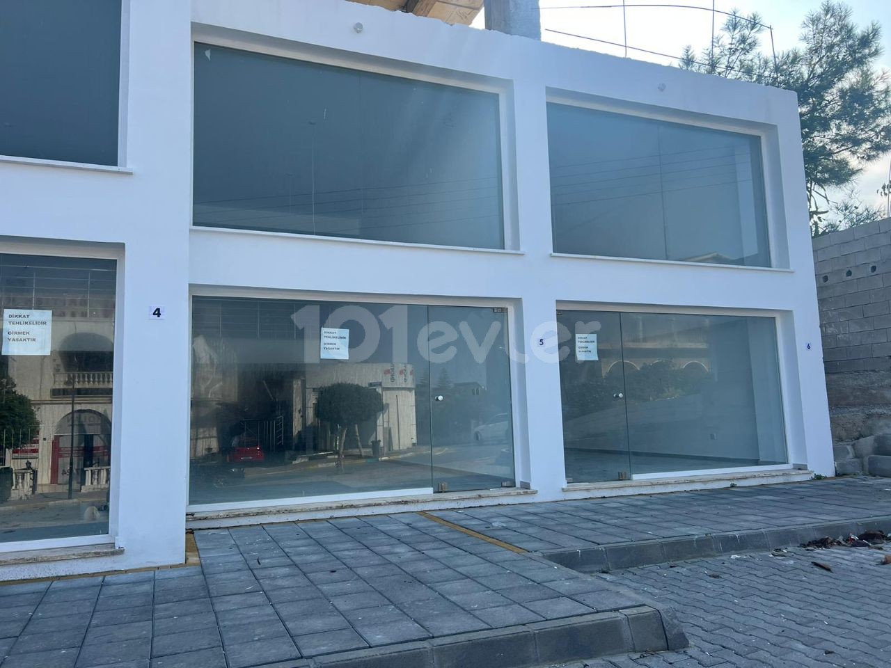 Shop To Rent in Girne Merkez, Kyrenia