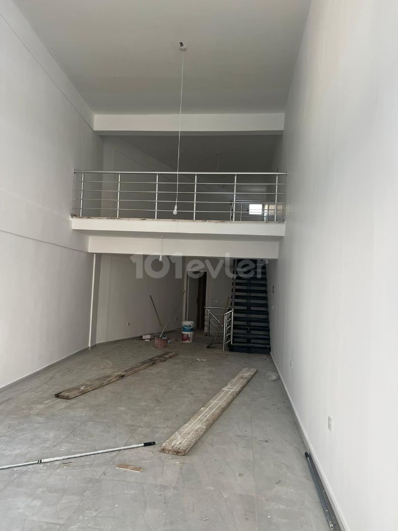 GİRNE MERKEZ DE KİRALIK DÜKKANLAR 150M2