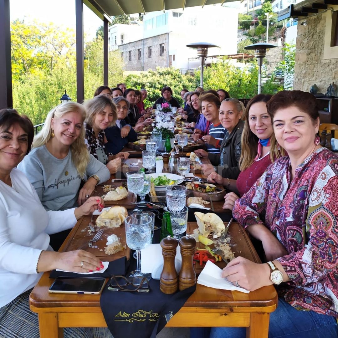 DEVREN SATILIK ÇALIŞIR DURUMDA RESTORANT