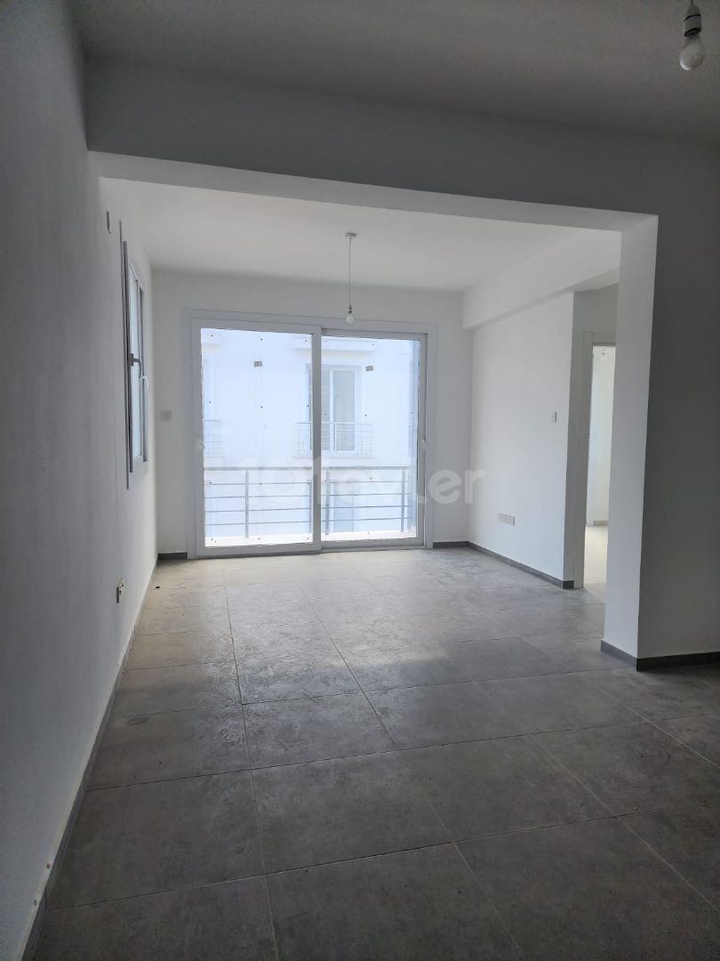 FOR SALE ALSANCAK 2+1 APARTMENT (COMPLEX WITH POOL)