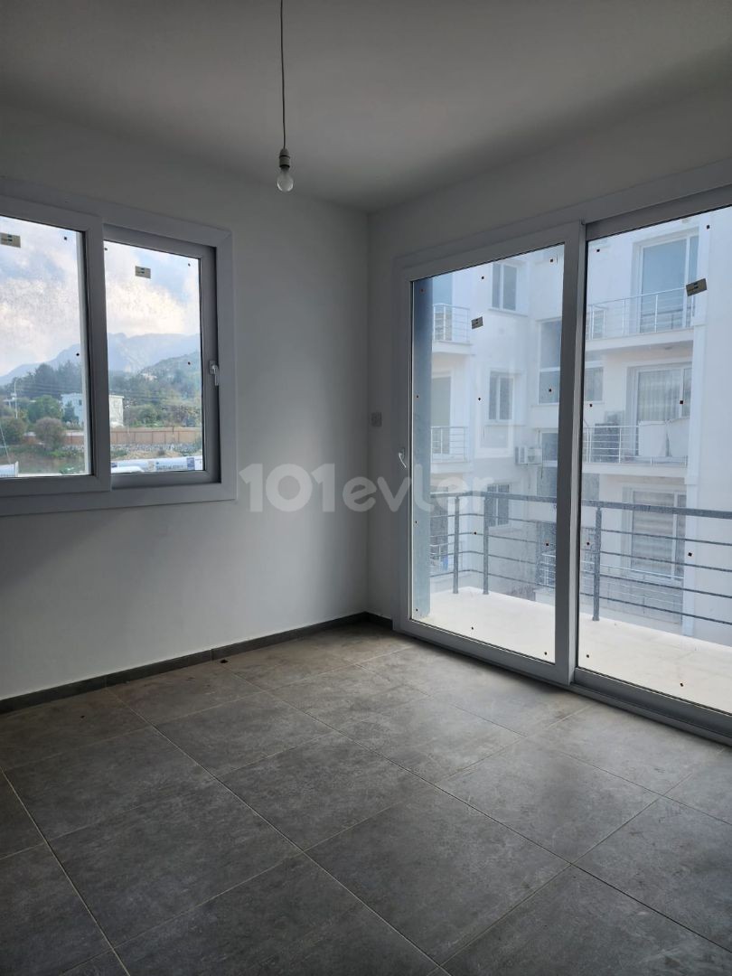 FOR SALE ALSANCAK 2+1 APARTMENT (COMPLEX WITH POOL)