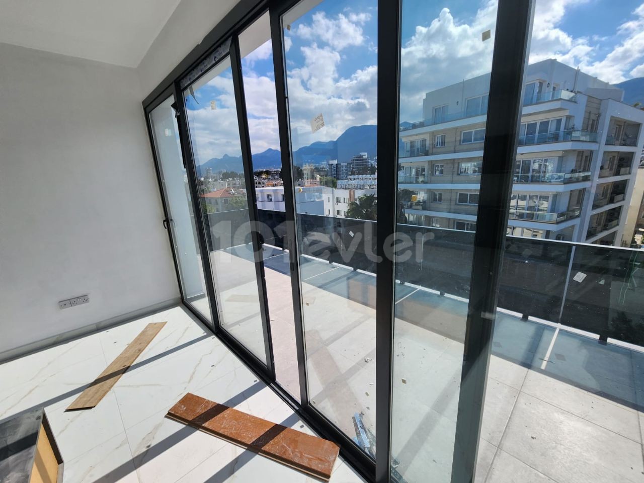 SATILIK DAİRE GİRNE MERKEZ 2+1 PENTHOUSE