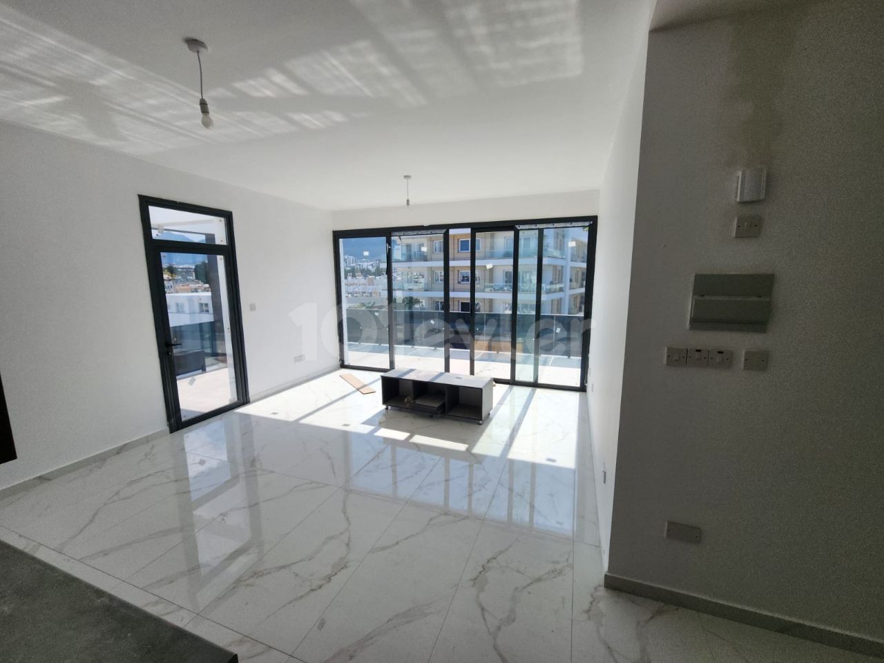 WOHNUNG ZU VERKAUFEN GİRNE CENTER 2+1 PENTHOUSE