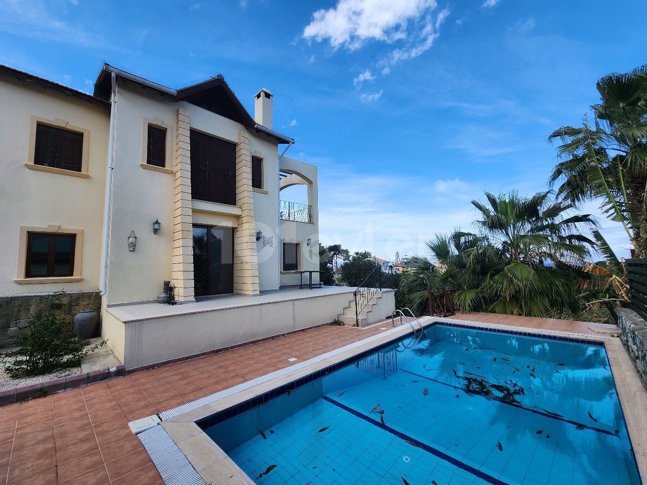 Villa For Sale in Yeşiltepe, Kyrenia