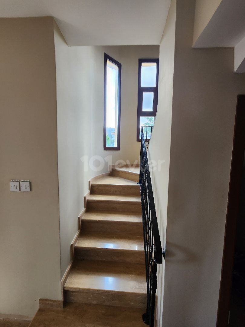 Villa For Sale in Yeşiltepe, Kyrenia