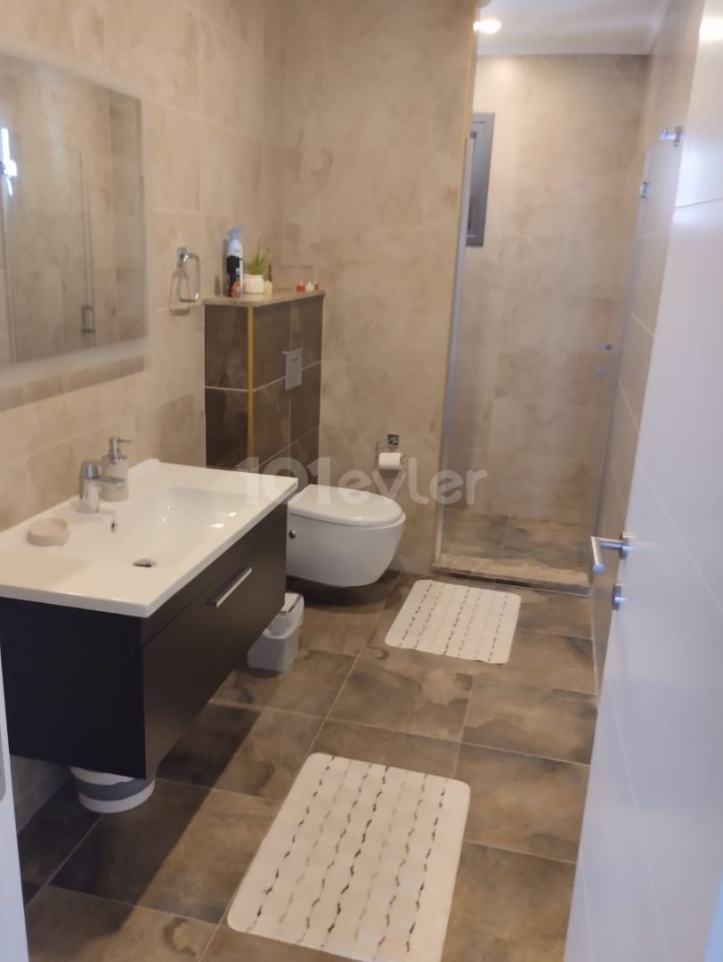 Kyrenia center 2+1 for rent