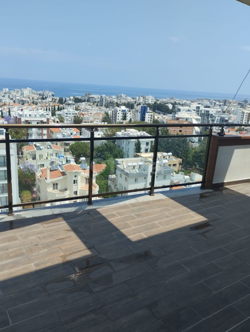 Kyrenia center 2+1 for rent