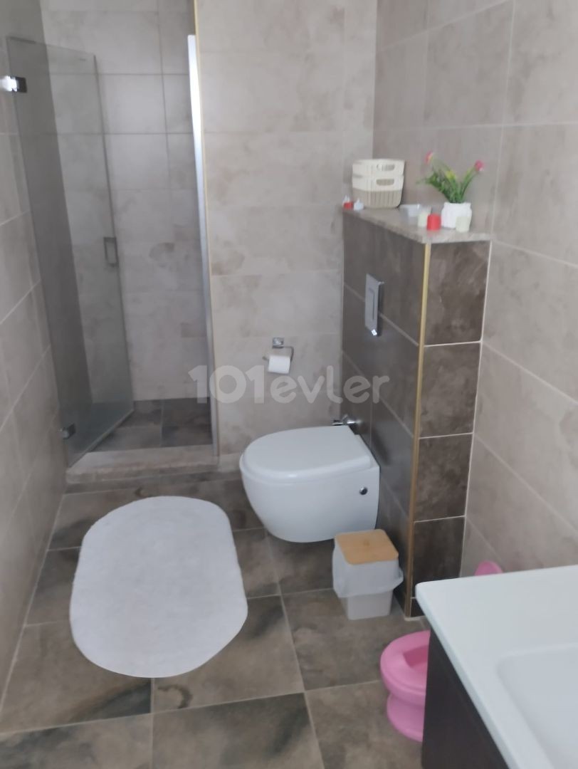 Kyrenia center 2+1 for rent