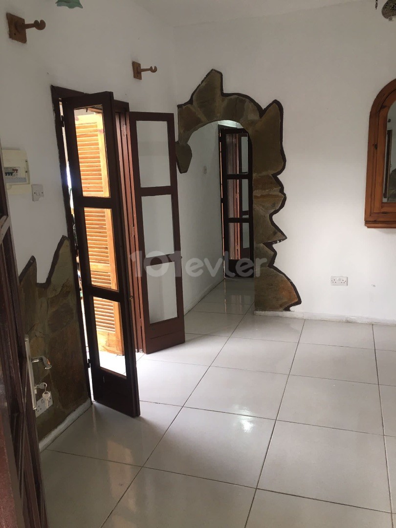 Karmi 2+1 single storey house for rent