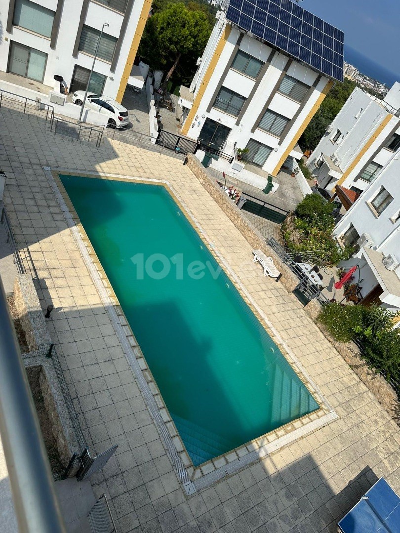 Kyrenia Ciklos 4+1 Villa mit Gemeinschaftspool zu vermieten