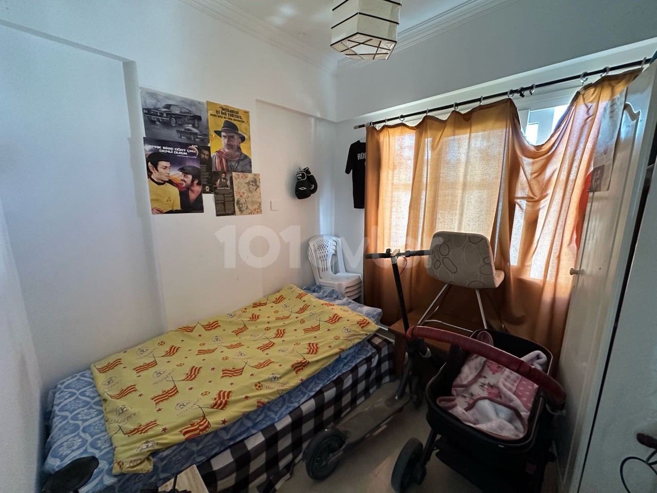 Kyrenia center 2+1 flat for sale