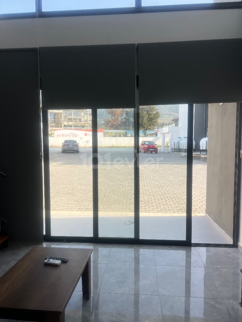 2+1 flat for rent near Alsancak merit park