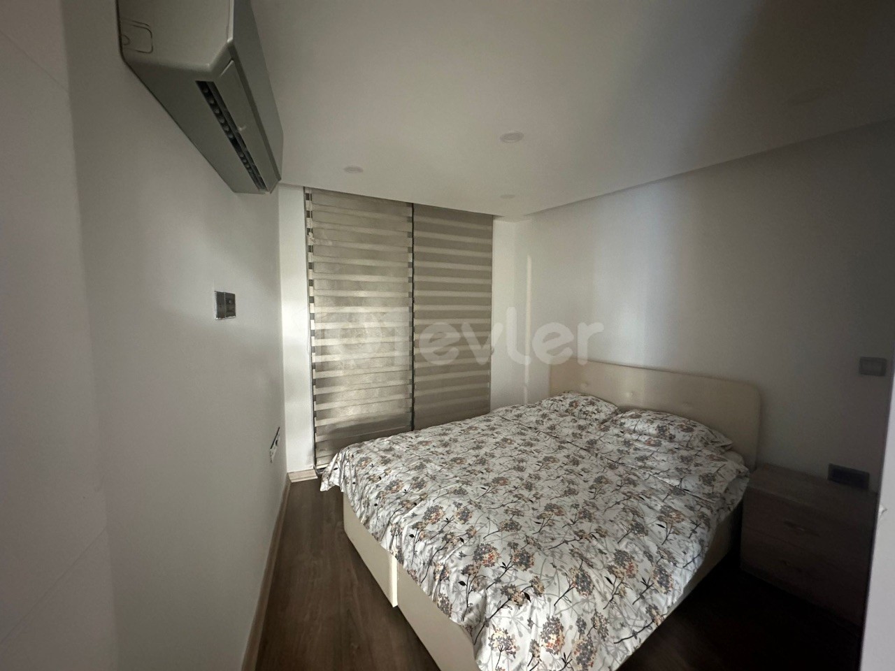 Kyrenia center 2+1 flat for rent with shared pool
