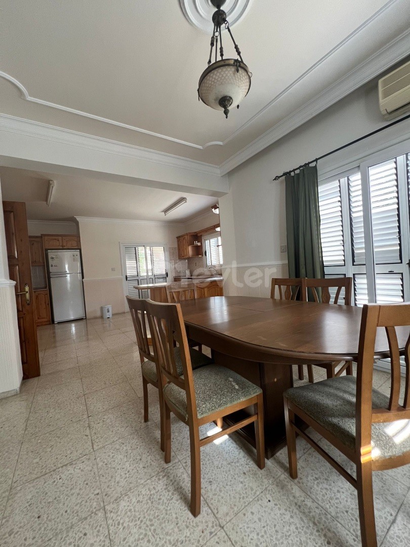 3+1 flat for rent with private pool in Lapta