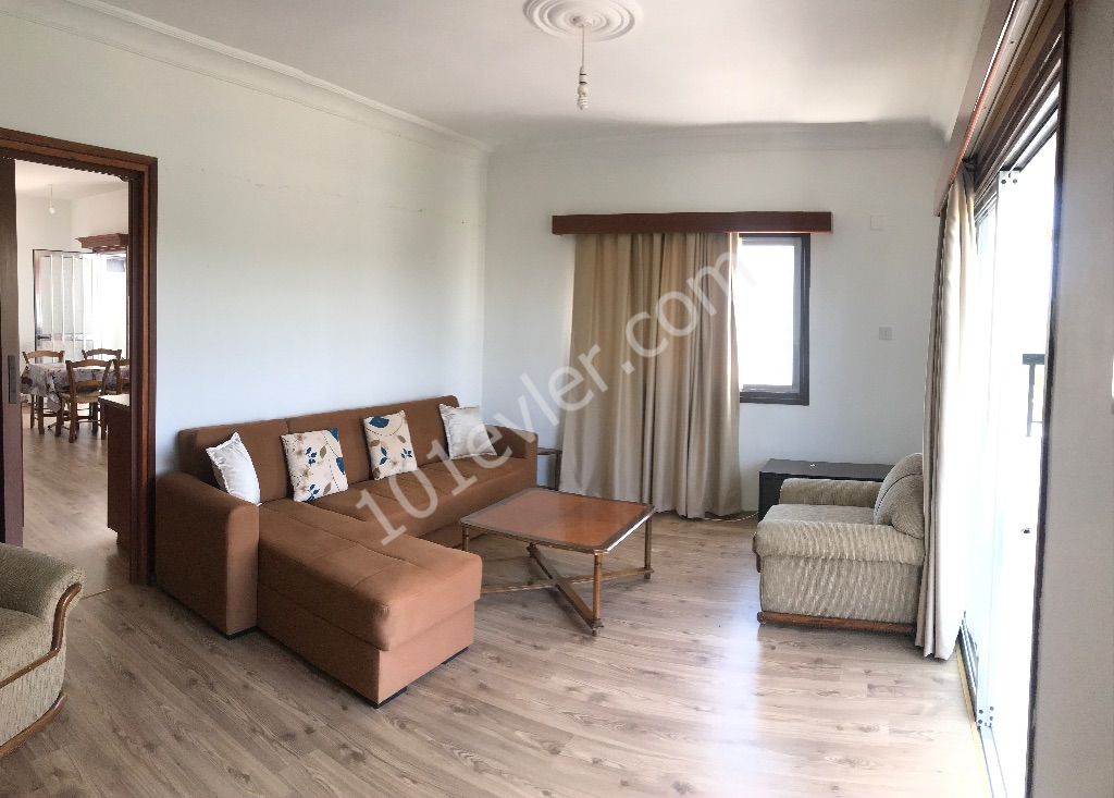 Dereboyu’nda Cadde Üzeri 3+2 Full Eşyalı Çok Bakımlı Daire 