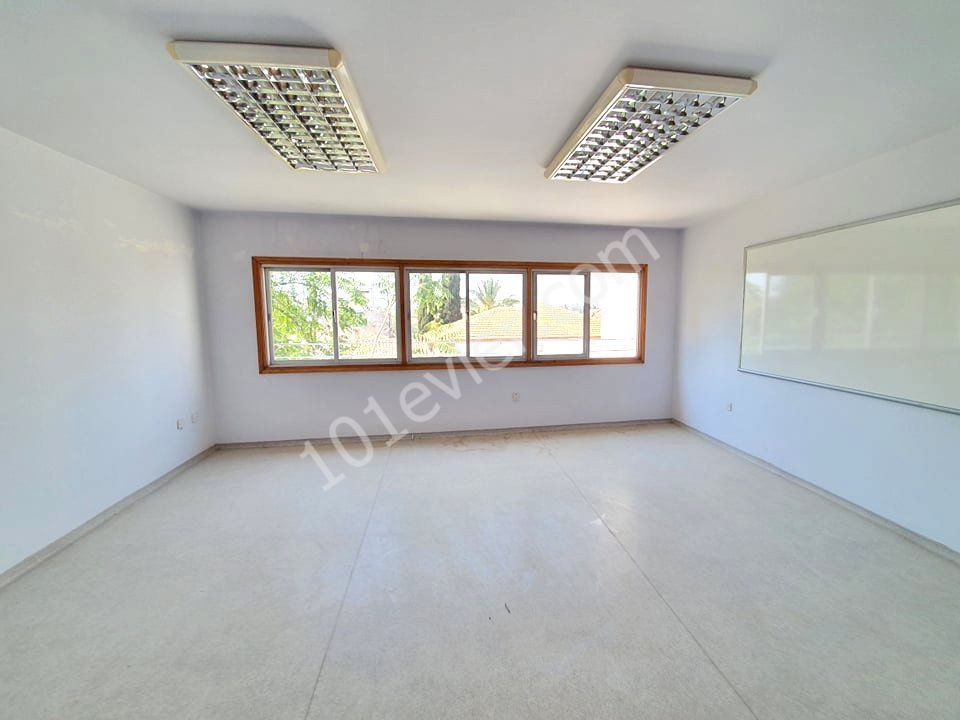 OFFICES FOR RENT OPPOSITE THE NICOSIA WALLED COURTS! ** 