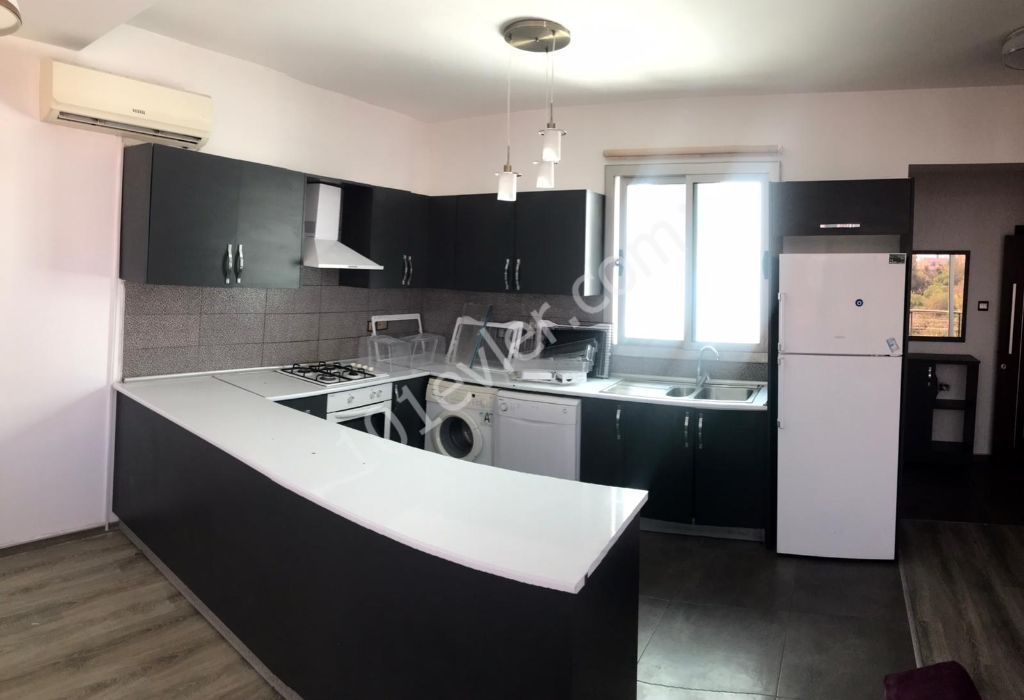 Lefkoşa Ortaköy'de 2+1 Dublex Lüks Full Eşyalı Daire 